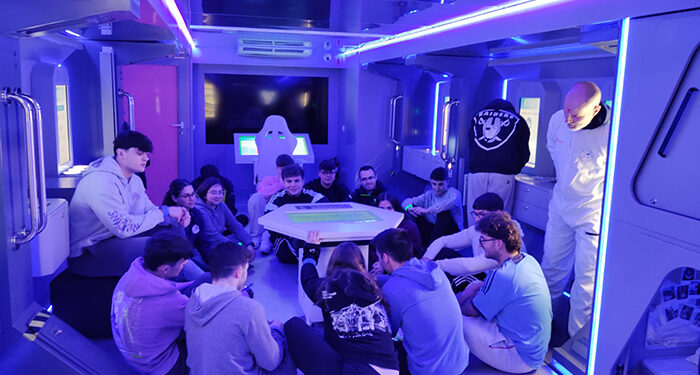 FINEXIT, el ‘escape room’ financiero que  desafía a los estudiantes de Formación Profesional, se detiene en Cuenca 